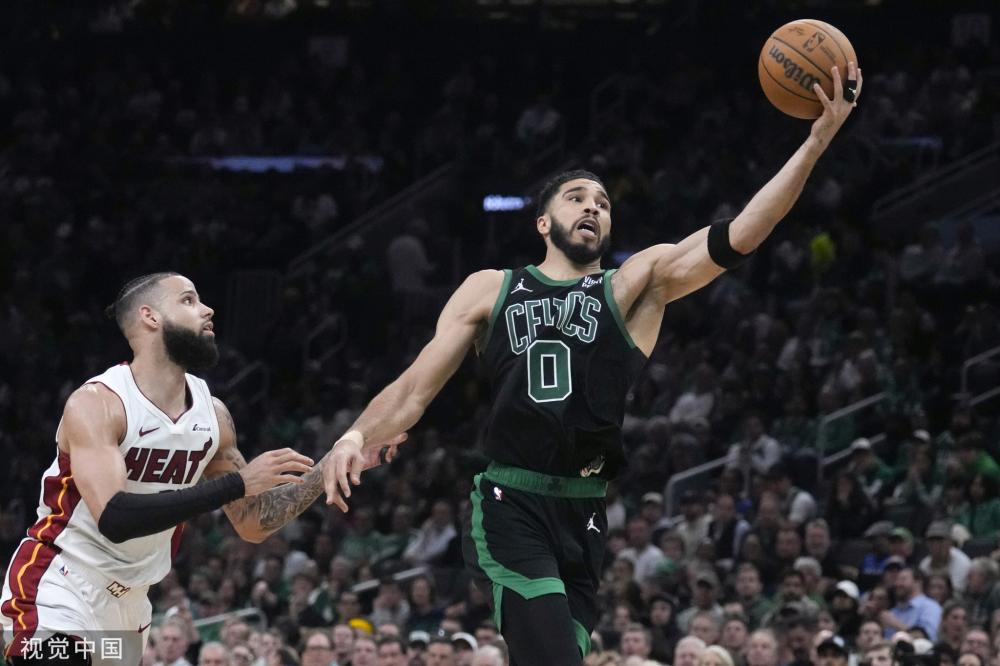 在社交媒体 在社交媒体