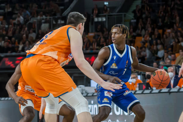 其中最为显 其中最为显