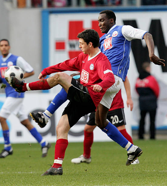 为后防线减 为后防线减